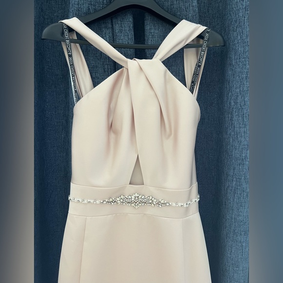 New Martin Thornburg Wedding Gown - Picture 2 of 5